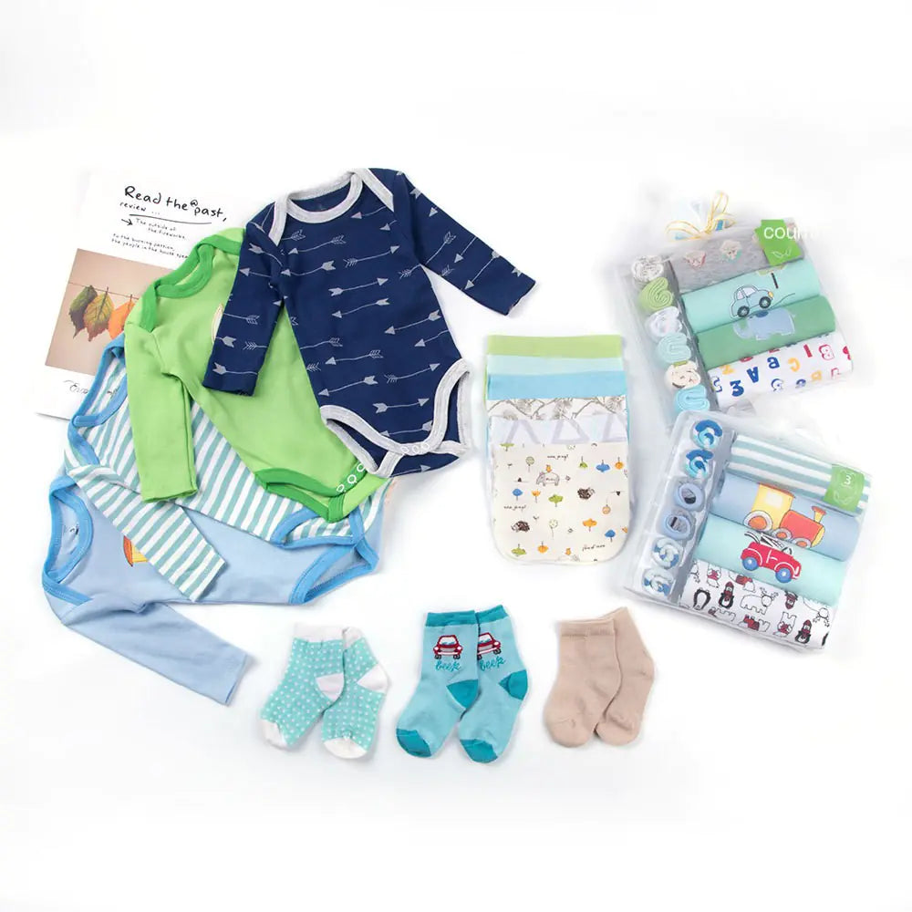 Newborn Long Sleeve Triangle Bodysuit & Towel Socks Gift Set