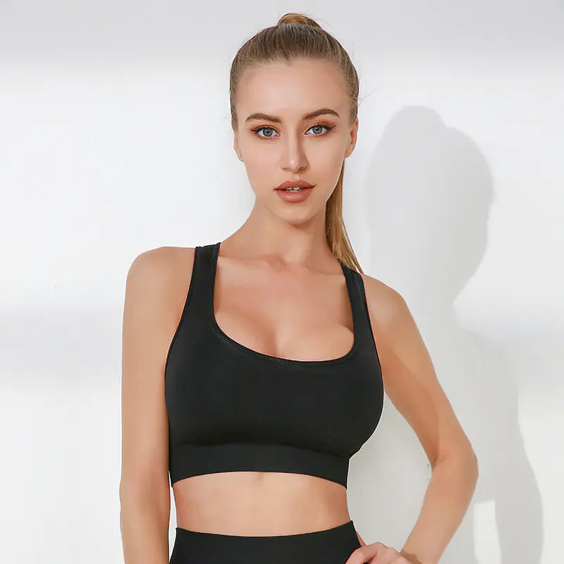 Seamless Women's Yoga Outfit Set with Five Pieces